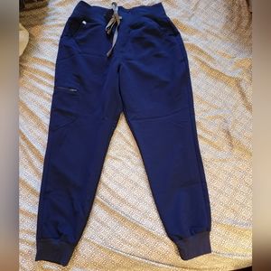 FIGS set Jogger+Rafaela top